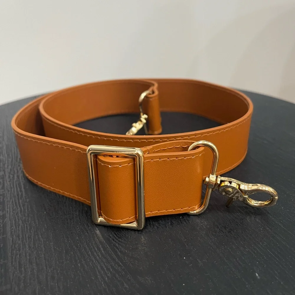 Tan and Gold Toned Guitar Purse Strap - Picture 3 of 7